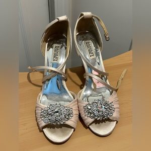 Badgley Mischka Tacey Embellished Strappy Wedge Sandal in Blush Size 8